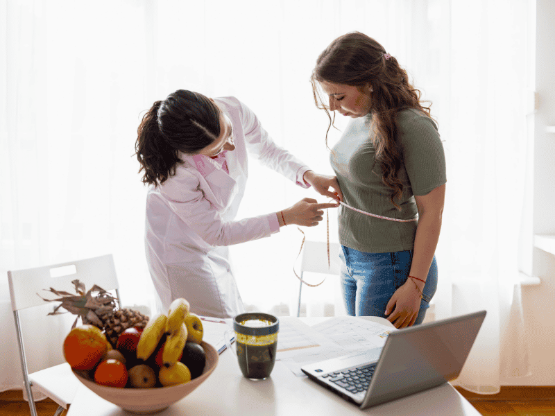 Nutrólogo, Endocrinologista ou Nutricionista: Quem Procurar para Emagrecer com Segurança